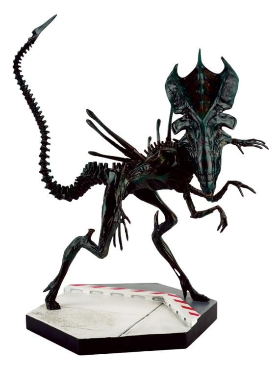 Alien & Predator Figurine Collection Special Edition #4 Xenomorph Queen Gallery Image 3