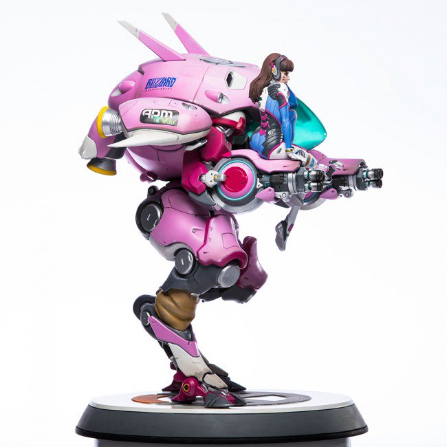 Overwatch D.Va With MEKA Statue Gallery Image 9