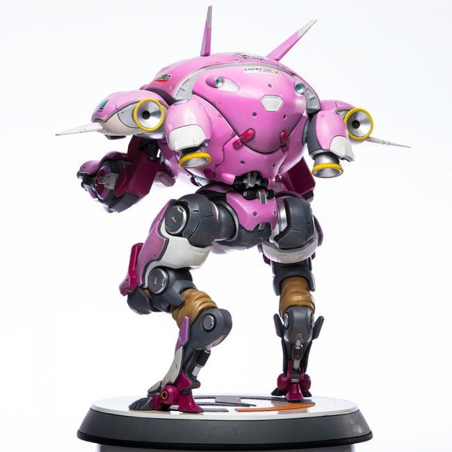 Overwatch D.Va With MEKA Statue Gallery Image 6