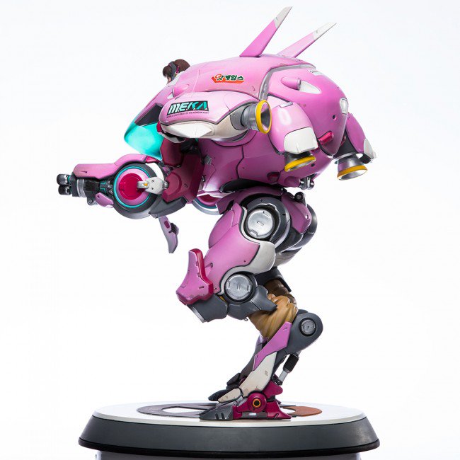 Overwatch D.Va With MEKA Statue Gallery Image 5