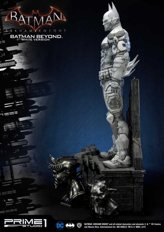 Batman: Arkham Knight Museum Masterline Batman Beyond (White Ver.) Statue Gallery Image 5