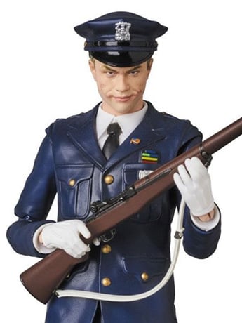 The Dark Knight MAFEX No.062 The Joker (Cop Ver.) Action Figure Gallery Image 2