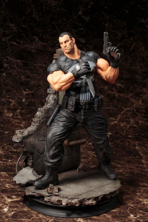 Marvel Universe Punisher Fine Art Statue Gallery Image 8
