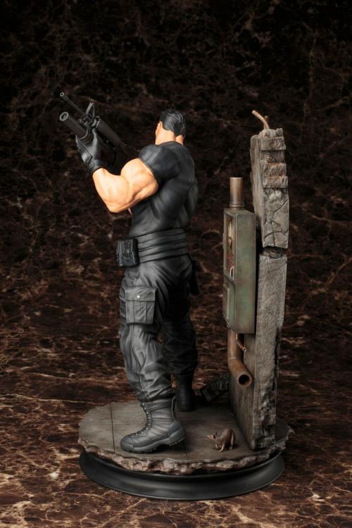 Marvel Universe Punisher Fine Art Statue Gallery Image 7