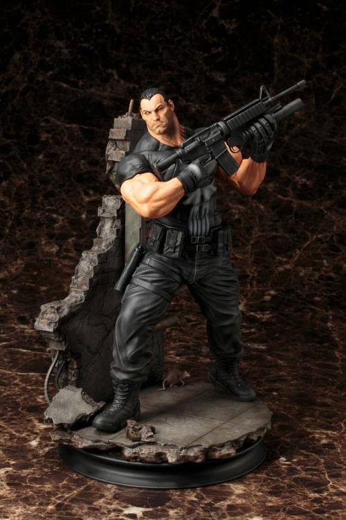 Marvel Universe Punisher Fine Art Statue Gallery Image 3
