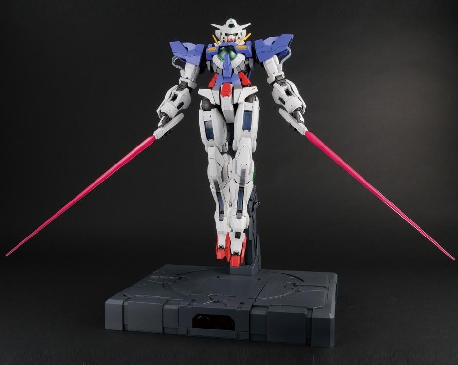 Mobile Suit Gundam 00 PG Gundam Exia (Gundam 00 10th Anniversary) 1/60 Scale Model Kit Gallery Image 7