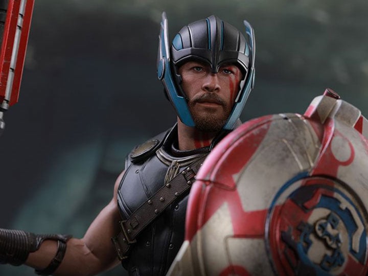 Thor: Ragnarok MMS444 Gladiator Thor 1/6th Scale Collectible Figure Gallery Image 1