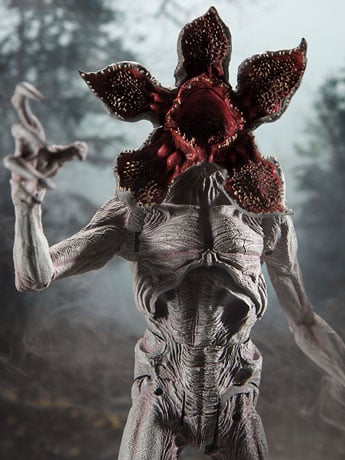 Stranger Things Demogorgon 10" Deluxe Action Figure Gallery Image 2