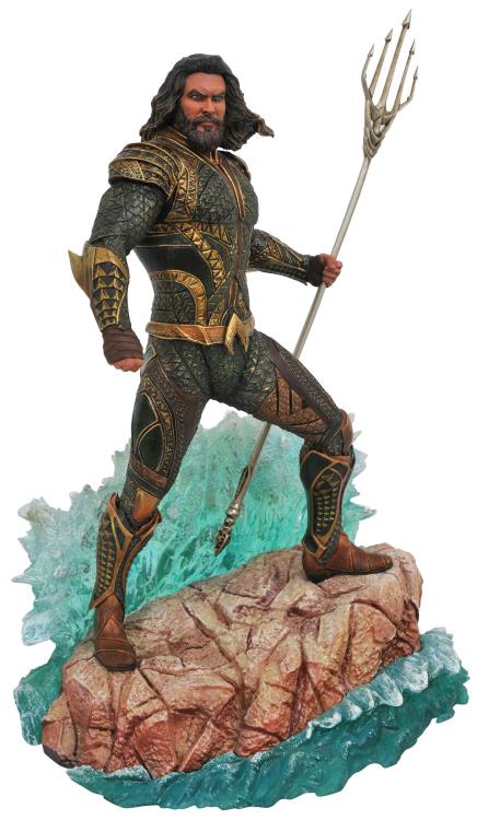Justice League Gallery Aquaman Figure Gallery Image 3