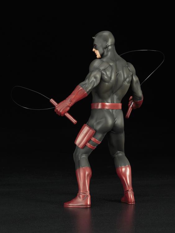 Marvel The Defenders ArtFX+ Daredevil (Black Suit) Statue Gallery Image 7