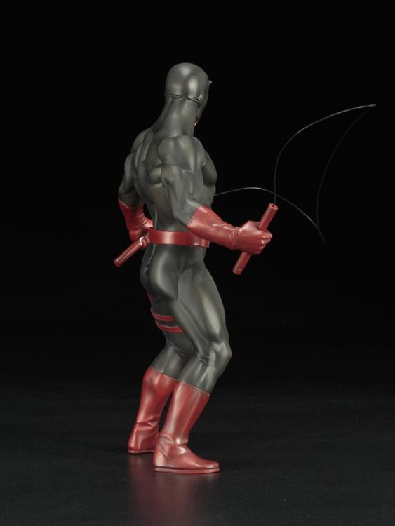 Marvel The Defenders ArtFX+ Daredevil (Black Suit) Statue Gallery Image 5