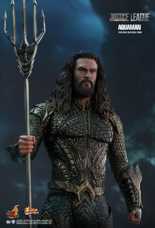 Justice League MMS447 Aquaman 1/6th Scale Collectible Figure Gallery Image 8