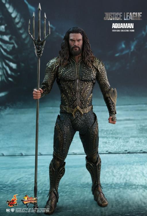 Justice League MMS447 Aquaman 1/6th Scale Collectible Figure Gallery Image 6