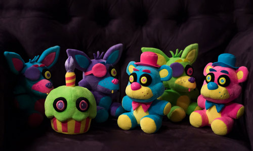 Five Nights at Freddy's Blacklight Plushies Box of 6 Gallery Image 5