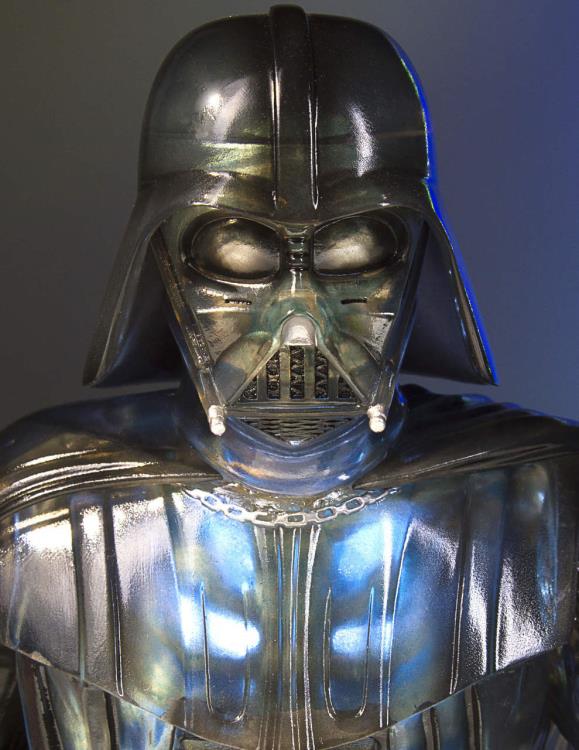 Star Wars Darth Vader (Emperor's Wrath) Collectible Mini Bust Gallery Image 12