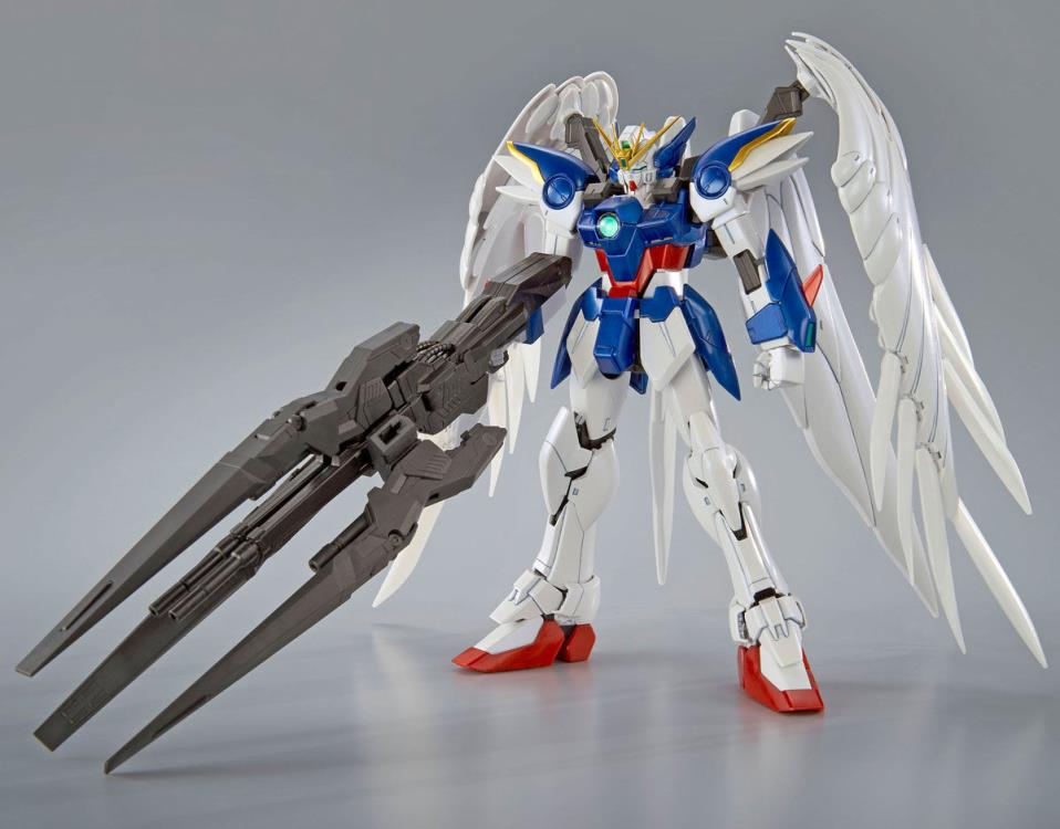 Gundam Wing: Endless Waltz MG Wing Gundam Zero EW With Drei Zwerg Exclusive 1/100 Scale Model Kit Gallery Image 4
