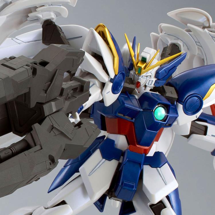 Gundam Wing: Endless Waltz MG Wing Gundam Zero EW With Drei Zwerg Exclusive 1/100 Scale Model Kit Gallery Image 6