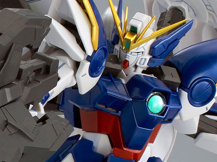Gundam Wing: Endless Waltz MG Wing Gundam Zero EW With Drei Zwerg Exclusive 1/100 Scale Model Kit Gallery Image 1