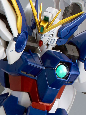 Gundam Wing: Endless Waltz MG Wing Gundam Zero EW With Drei Zwerg Exclusive 1/100 Scale Model Kit Gallery Image 2
