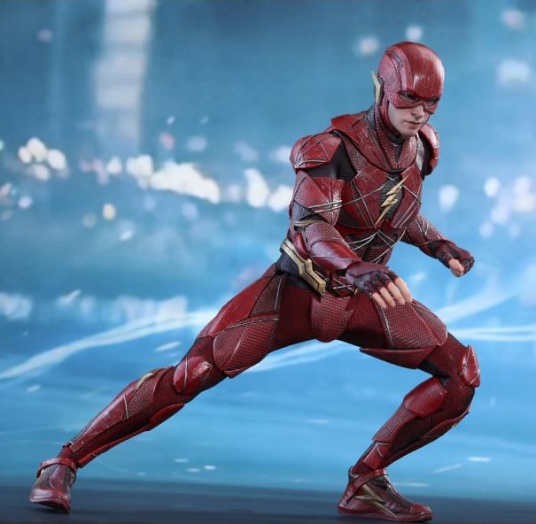 Justice League MMS448 The Flash 1/6th Scale Collectible Figure Gallery Image 8