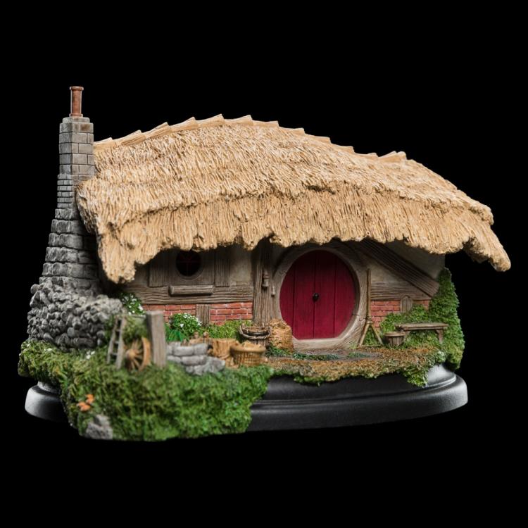 The Lord of the Rings Farmer Maggot Hobbit Hole Diorama Gallery Image 3