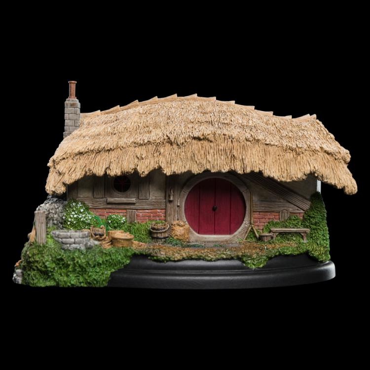 The Lord of the Rings Farmer Maggot Hobbit Hole Diorama Gallery Image 5