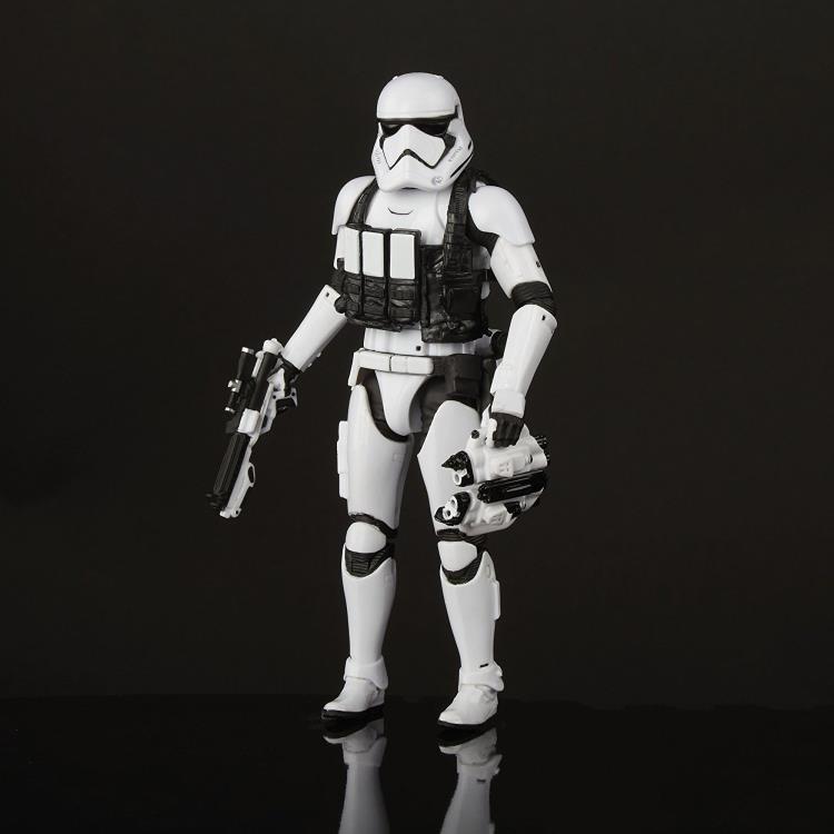 Star Wars: The Black Series 6" First Order Stormtrooper With Gear (The Last Jedi) Exclusive Gallery Image 4