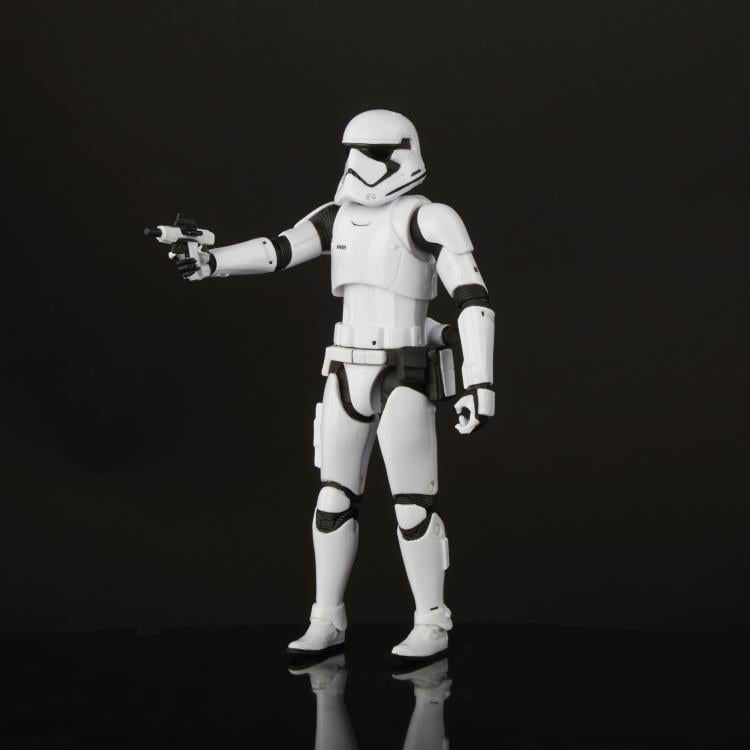 Star Wars: The Black Series 6" First Order Stormtrooper With Gear (The Last Jedi) Exclusive Gallery Image 9