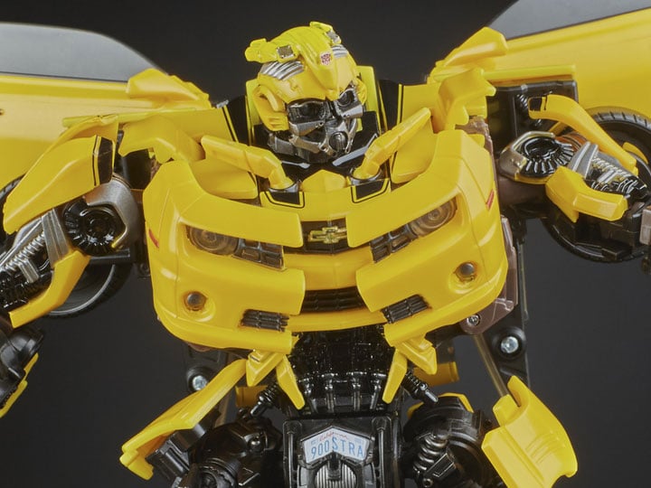 Transformers Masterpiece Movie Series MPM-3 Bumblebee Exclusive Gallery Image 1
