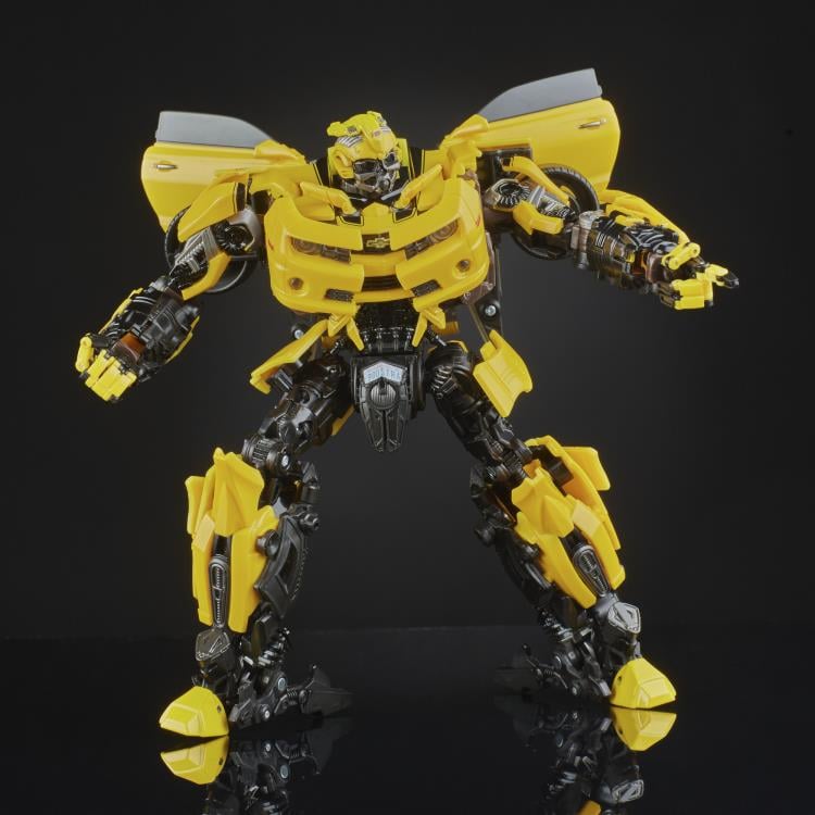 Transformers Masterpiece Movie Series MPM-3 Bumblebee Exclusive Gallery Image 3