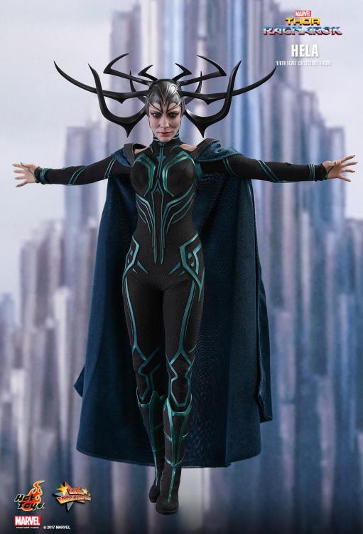 Thor: Ragnarok MMS449 Hela 1/6th Scale Collectible Figure Gallery Image 3