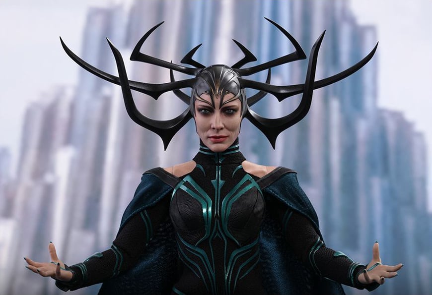 Thor: Ragnarok MMS449 Hela 1/6th Scale Collectible Figure Gallery Image 9