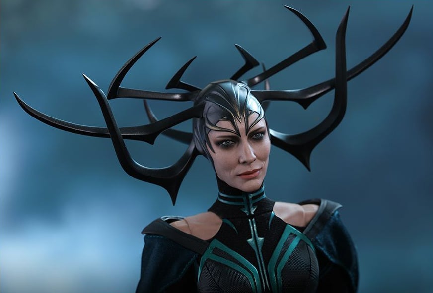 Thor: Ragnarok MMS449 Hela 1/6th Scale Collectible Figure Gallery Image 10