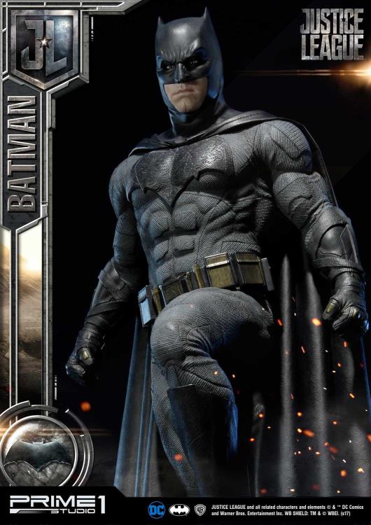 Justice League Museum Masterline Batman Statue Gallery Image 8