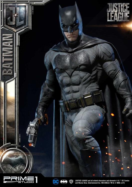 Justice League Museum Masterline Batman Statue Gallery Image 9