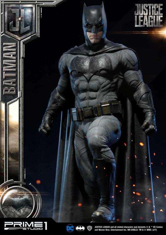 Justice League Museum Masterline Batman Statue Gallery Image 7