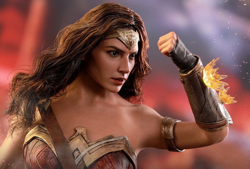 Justice League MMS450 Wonder Woman 1/6th Scale Collectible Figure Gallery Image 7