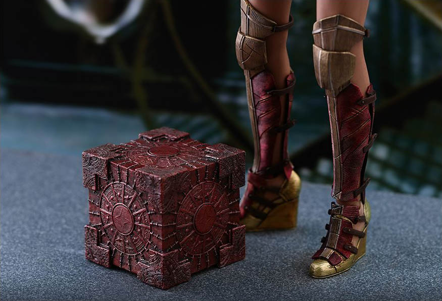 Justice League MMS451 Wonder Woman (Deluxe Ver.) 1/6th Scale Collectible Figure Gallery Image 13