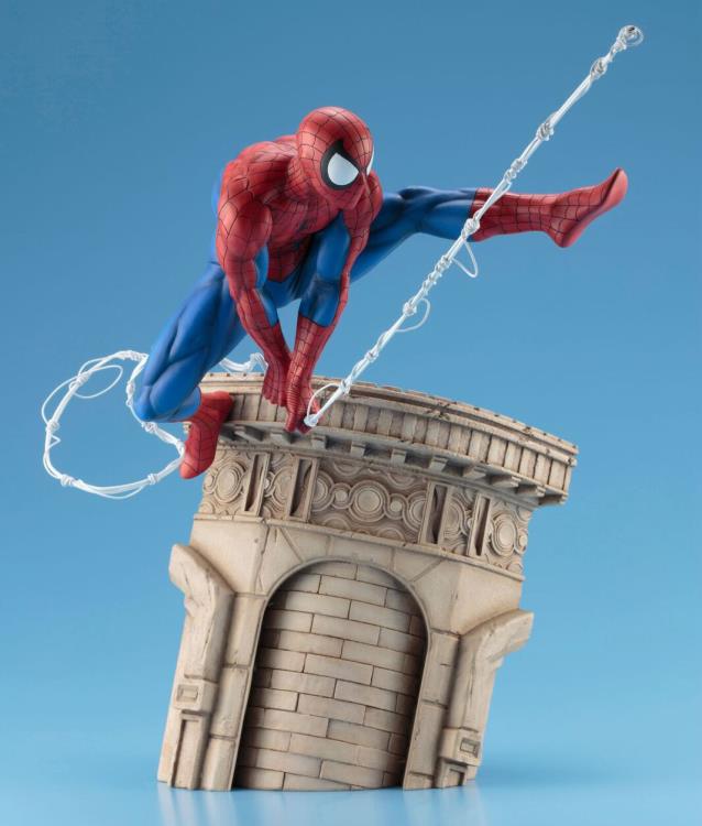 Marvel Universe ArtFX Spider-Man (Webslinger) Statue Gallery Image 5