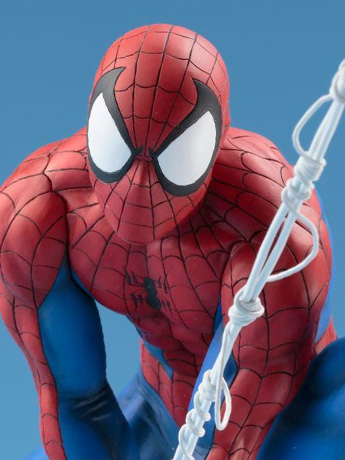 Marvel Universe ArtFX Spider-Man (Webslinger) Statue Gallery Image 2
