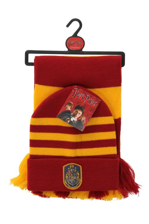 Harry Potter Hogwarts Knit Hat & Knit Scarf Set Gallery Image 4