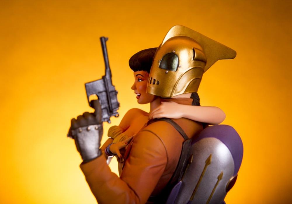 The Rocketeer & Betty Statue Gallery Image 11