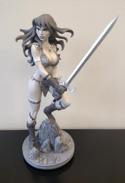 Red Sonja Black & White Statue (Amanda Conner) Gallery Image 4