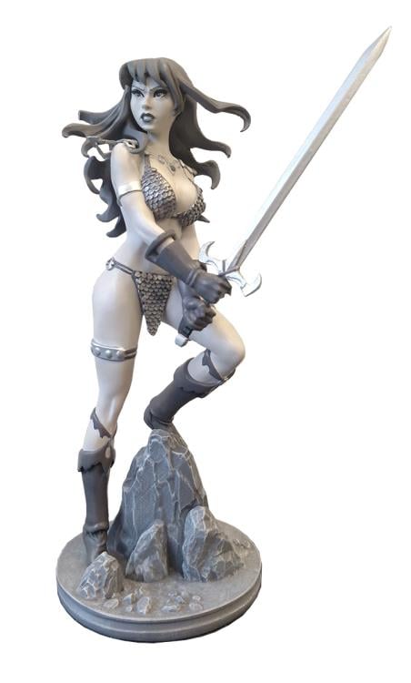 Red Sonja Black & White Statue (Amanda Conner) Gallery Image 3