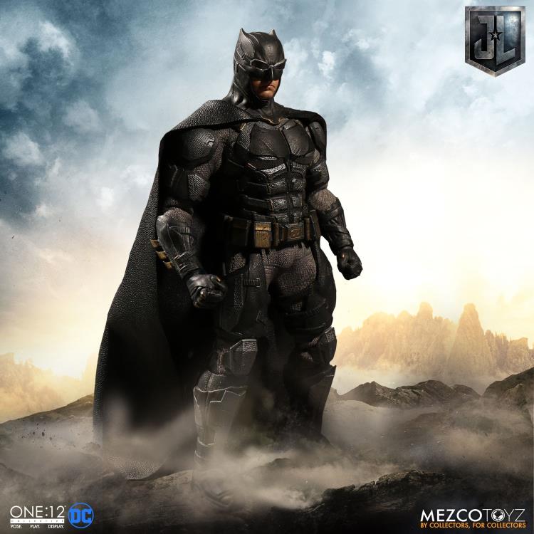 Justice League One:12 Collective Batman (Tactical Suit) Gallery Image 3