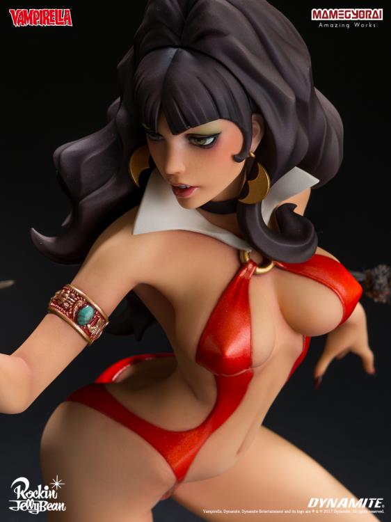 Dynamite vs. Rockin' Jelly Bean Super Mixture Model Vol.3 Vampirella Gallery Image 11