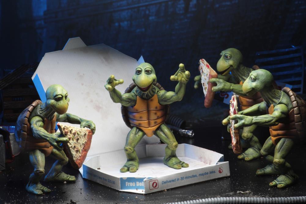 Teenage Mutant Ninja Turtles (1990 Movie) Baby Turtles 1/4 Scale Figure Set Gallery Image 5