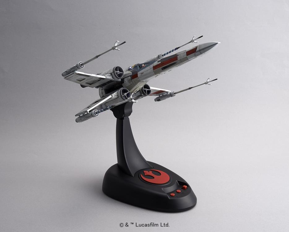 Star Wars X-Wing Starfighter (Moving Edition) 1/48 Scale Model Kit Gallery Image 3