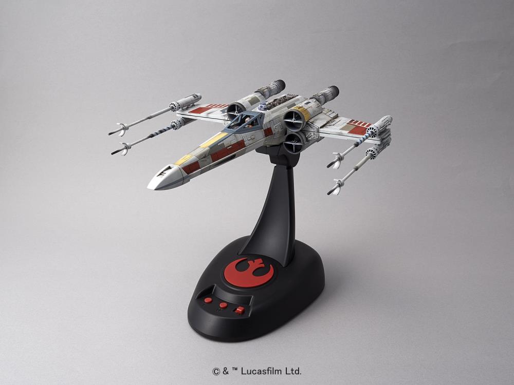 Star Wars X-Wing Starfighter (Moving Edition) 1/48 Scale Model Kit Gallery Image 4