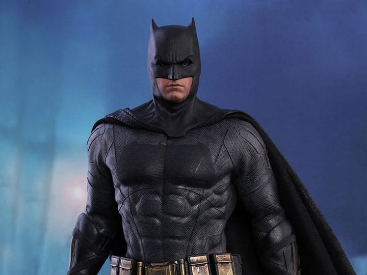 Justice League MMS455 Batman 1/6th Scale Collectible Figure Gallery Image 1